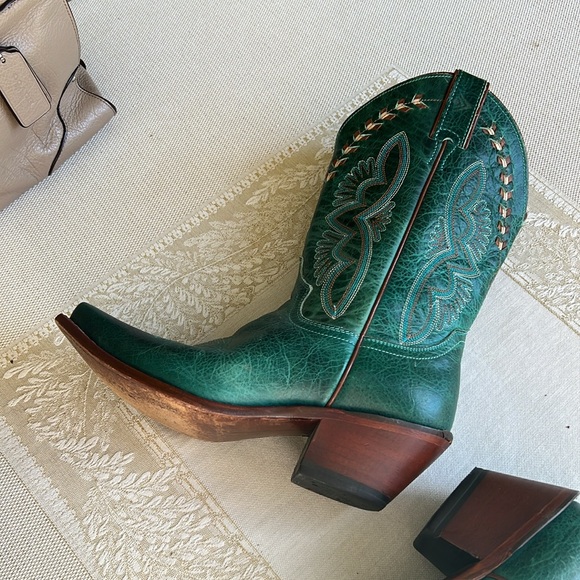 Justin cowboy boots - Picture 4 of 12